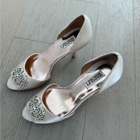 Badgley Mishka Crystal D’Orsay Pumps - Picture 4 of 8